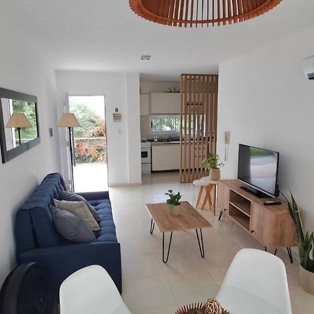 וילה איינדה Departamento Temporario - Barrio San Isidro מראה חיצוני תמונה