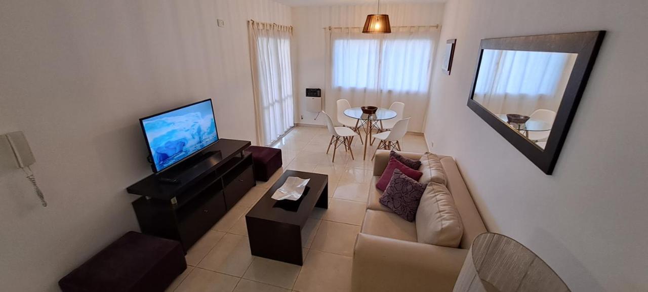 וילה איינדה Departamento Temporario - Barrio San Isidro מראה חיצוני תמונה